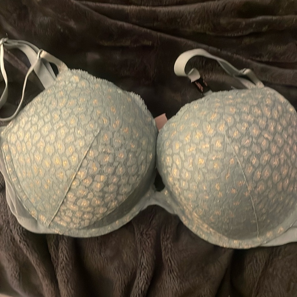 New with tag Victoria secret mult way